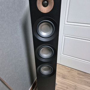 야모(jamo) S809 스피커 판매 또는 북쉘프스피커와 교환 원합니다.