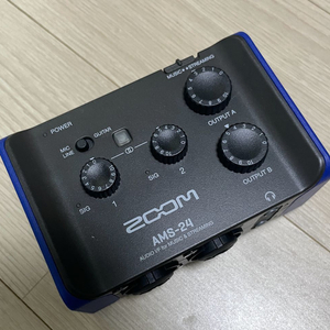Zoom AMS24 2인 4아웃 오디오 인터페이스