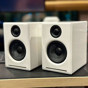 오디오엔진 A2+ Wireless: 블루투스 화이트 스피커 풀박스 + 스텐드 포함